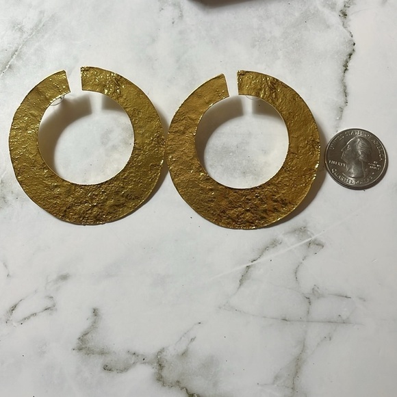 Oversized Flat Hoops - Picture 15 of 16